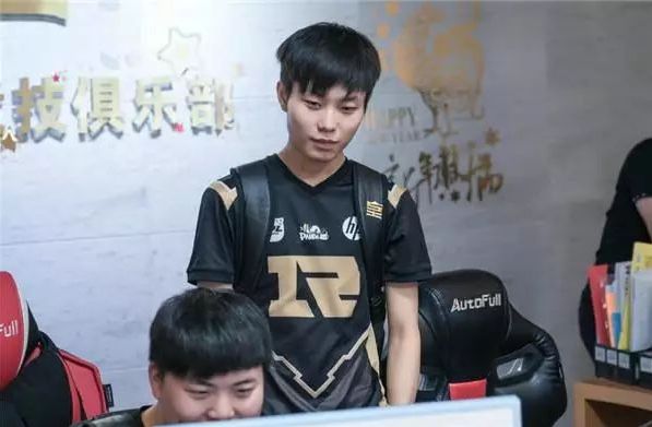 强硬反而被